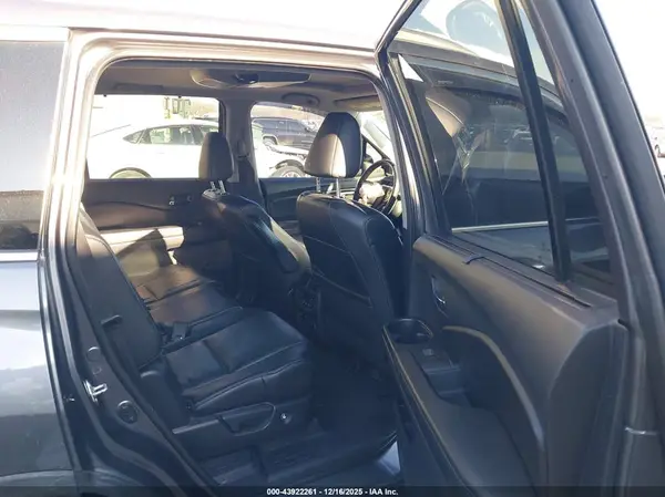 5FNYF6H9XKB018470 2019 HONDA PILOT - Image 8