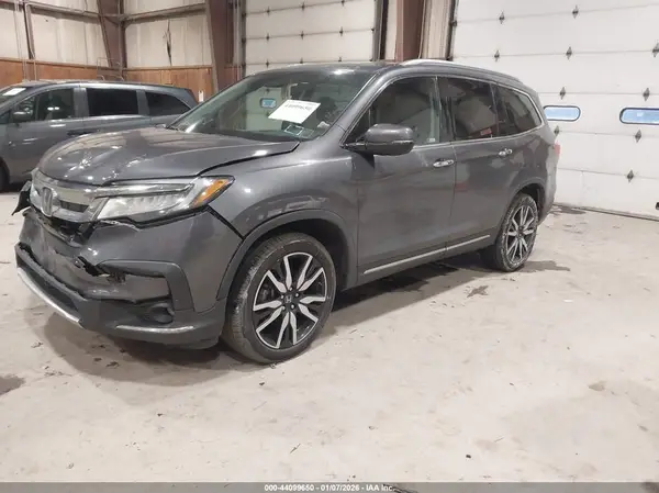 5FNYF6H9XKB053624 2019 HONDA PILOT - Image 2