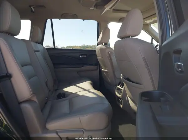 5FNYF6H9XLB004280 2020 HONDA PILOT - Image 8