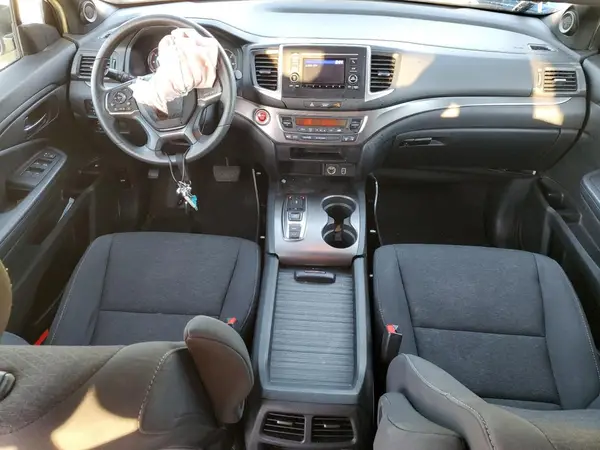 5FNYF7H20KB004246 2019 HONDA PASSPORT - Image 8