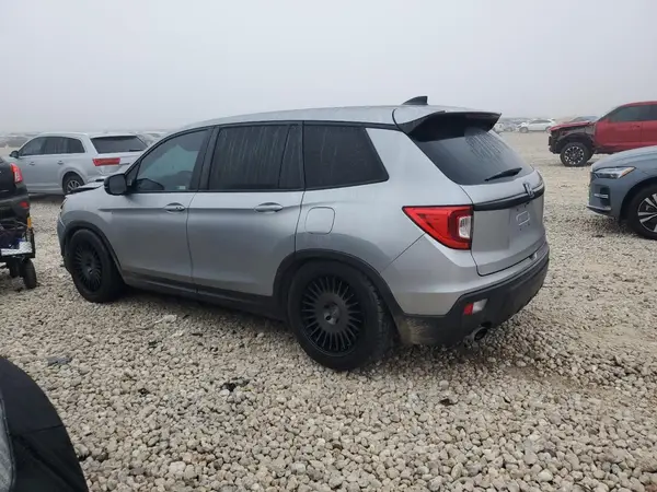 5FNYF7H23KB002183 2019 HONDA PASSPORT - Image 2