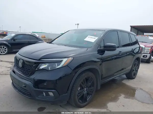 5FNYF7H25KB008597 2019 HONDA PASSPORT - Image 2