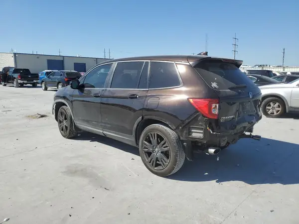 5FNYF7H26LB000283 2020 HONDA PASSPORT - Image 2