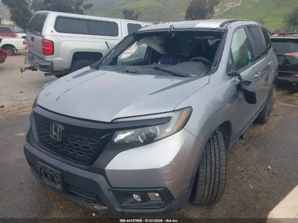 5FNYF7H27KB008553 2019 HONDA PASSPORT - Image 2