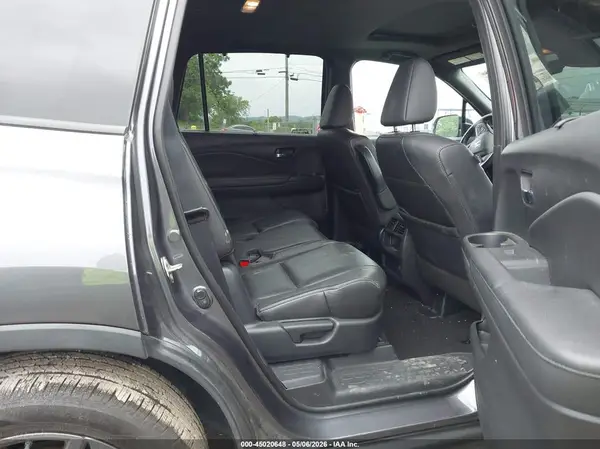 5FNYF7H50KB010543 2019 HONDA PASSPORT - Image 8