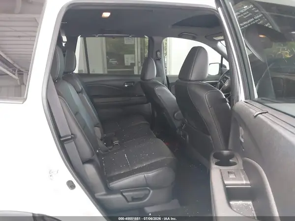 5FNYF7H50MB004700 2021 HONDA PASSPORT - Image 8