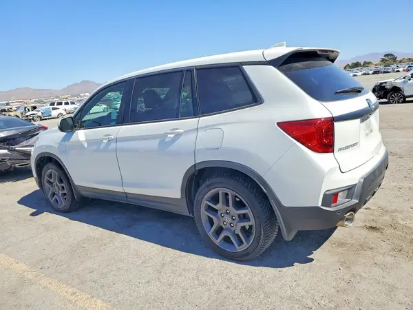 5FNYF7H50NB005542 2022 HONDA PASSPORT - Image 2