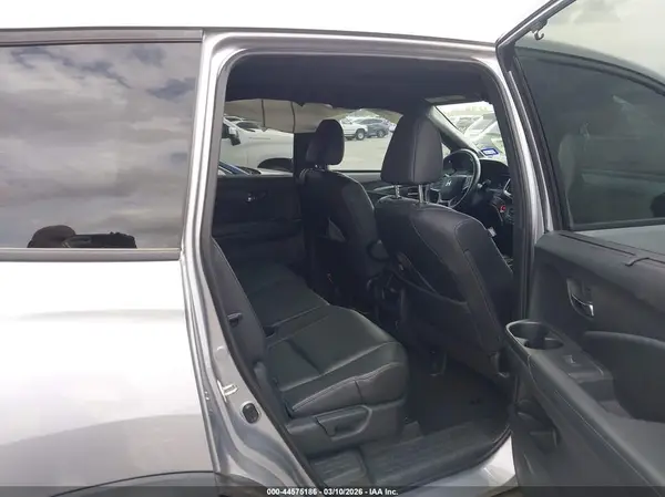 5FNYF7H52KB010091 2019 HONDA PASSPORT - Image 8