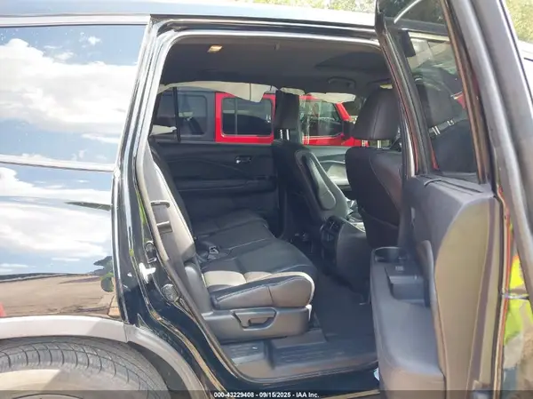 5FNYF7H52KB011936 2019 HONDA PASSPORT - Image 8