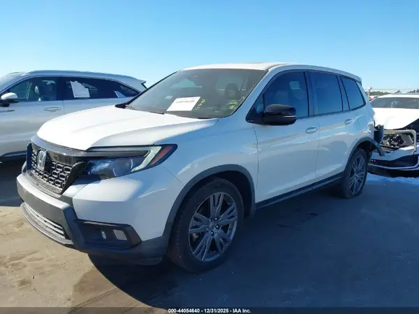 5FNYF7H52LB000971 2020 HONDA PASSPORT - Image 2