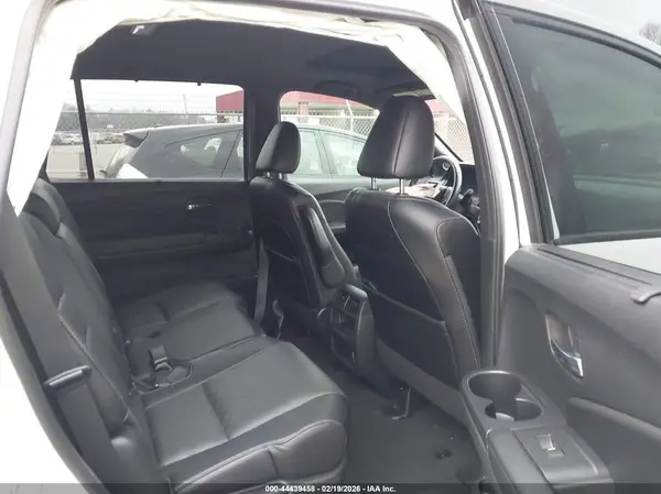 5FNYF7H52MB002043 2021 HONDA PASSPORT - Image 8