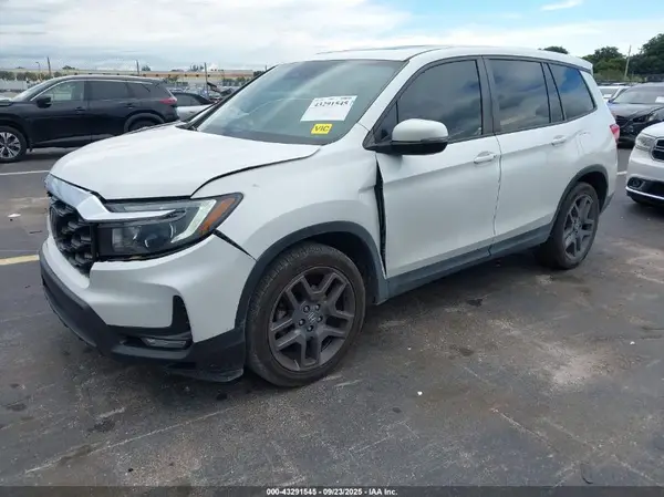 5FNYF7H53NB005258 2022 HONDA PASSPORT - Image 2