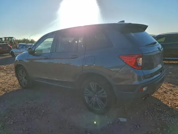 5FNYF7H55KB004124 2019 HONDA PASSPORT - Image 2
