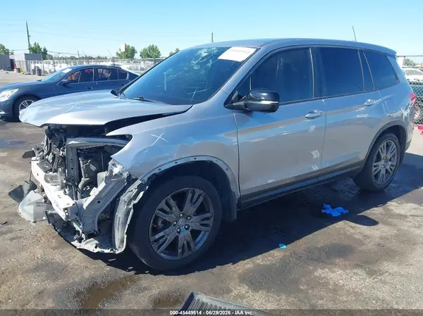 5FNYF7H55KB010599 2019 HONDA PASSPORT - Image 2