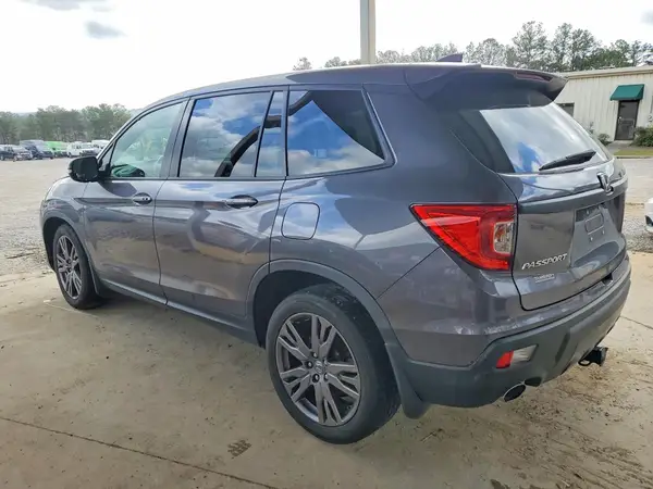 5FNYF7H55LB004433 2020 HONDA PASSPORT - Image 2