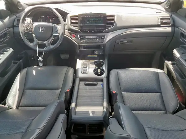5FNYF7H55NB002426 2022 HONDA PASSPORT - Image 8