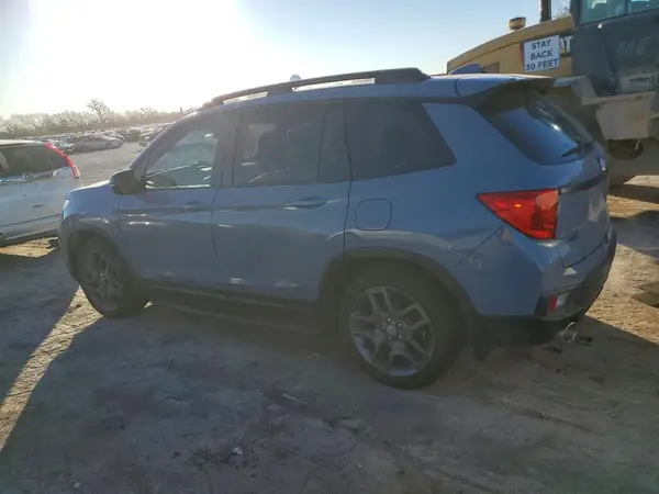 5FNYF7H55NB003785 2022 HONDA PASSPORT - Image 2
