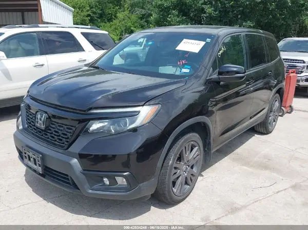 5FNYF7H57LB005700 2020 HONDA PASSPORT - Image 2