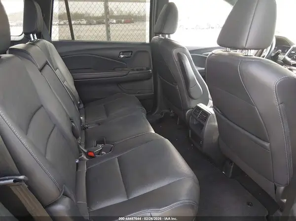 5FNYF7H58MB004900 2021 HONDA PASSPORT - Image 8