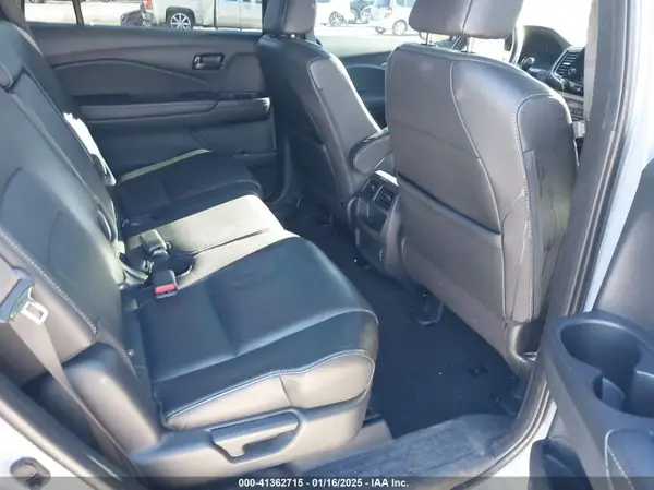 5FNYF7H58NB000976 2022 HONDA PASSPORT - Image 8