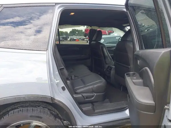 5FNYF7H58NB006910 2022 HONDA PASSPORT - Image 8