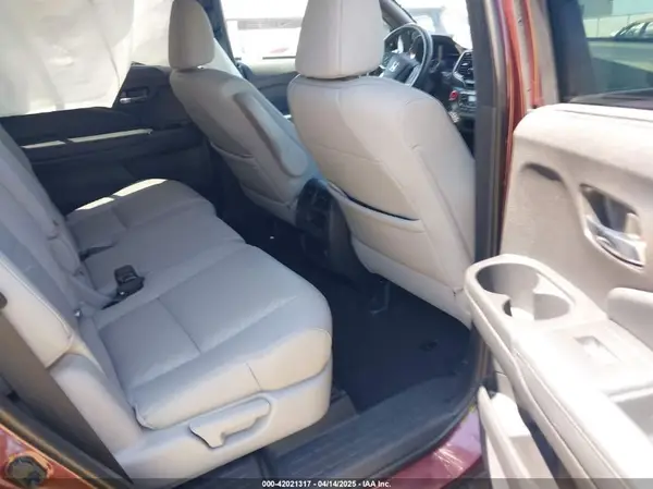 5FNYF7H59KB009956 2019 HONDA PASSPORT - Image 8
