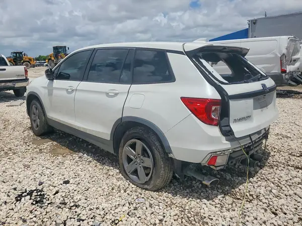 5FNYF7H59LB003317 2020 HONDA PASSPORT - Image 2