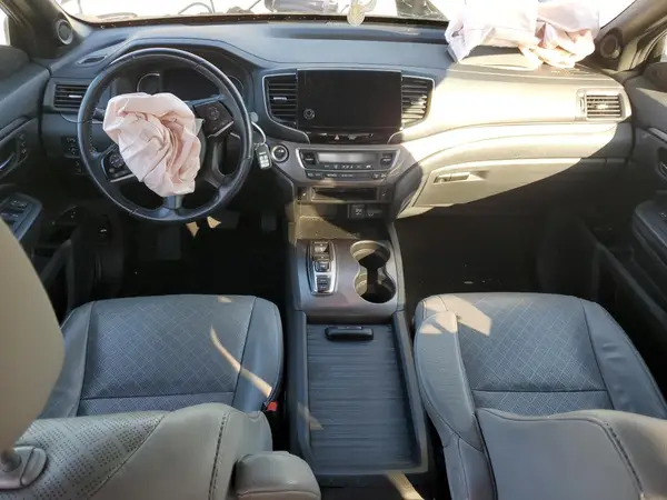 5FNYF7H59MB000452 2021 HONDA PASSPORT - Image 8