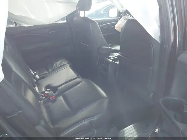 5FNYF7H5XKB003874 2019 HONDA PASSPORT - Image 8