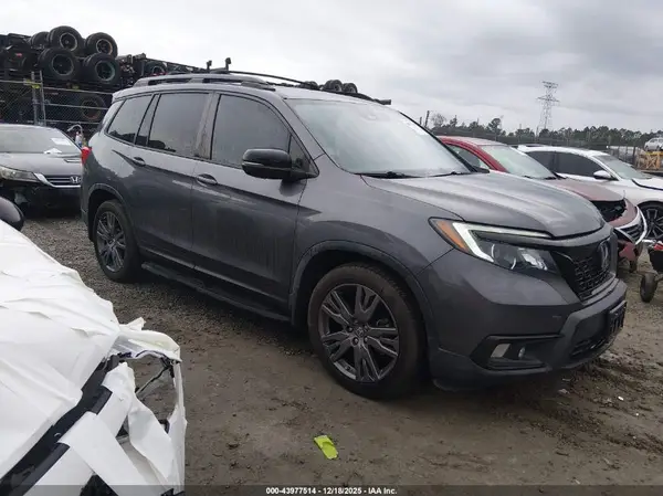 5FNYF7H5XLB000426 2020 HONDA PASSPORT - Image 1
