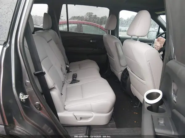 5FNYF7H5XLB000426 2020 HONDA PASSPORT - Image 8