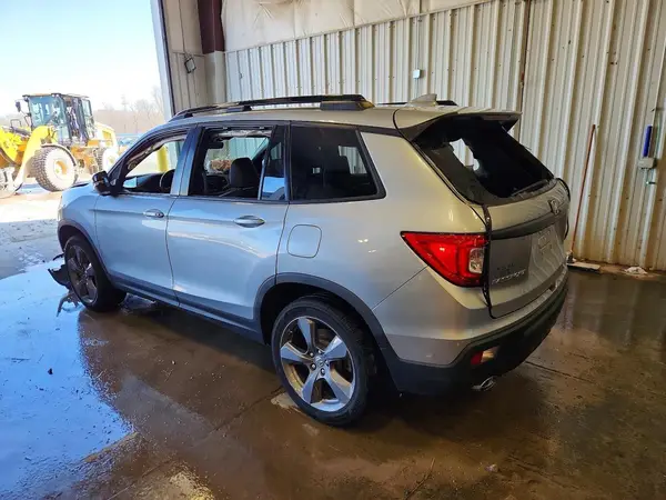 5FNYF7H90KB002283 2019 HONDA PASSPORT - Image 2