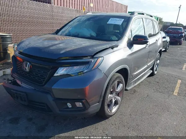 5FNYF7H90KB006205 2019 HONDA PASSPORT - Image 2