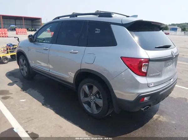 5FNYF7H91KB010361 2019 HONDA PASSPORT - Image 2
