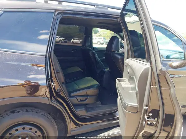 5FNYF7H92KB000809 2019 HONDA PASSPORT - Image 8