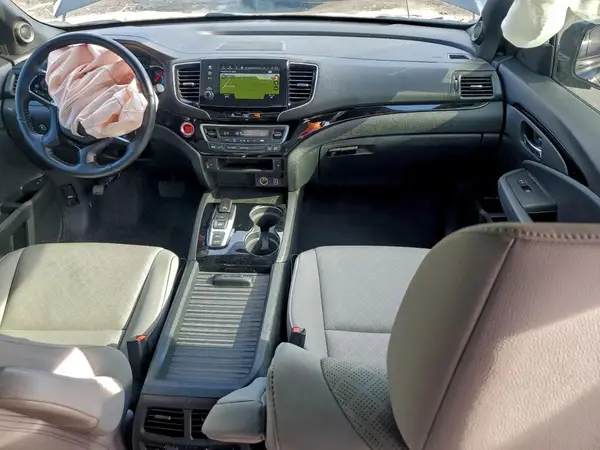 5FNYF7H92KB000910 2019 HONDA PASSPORT - Image 8