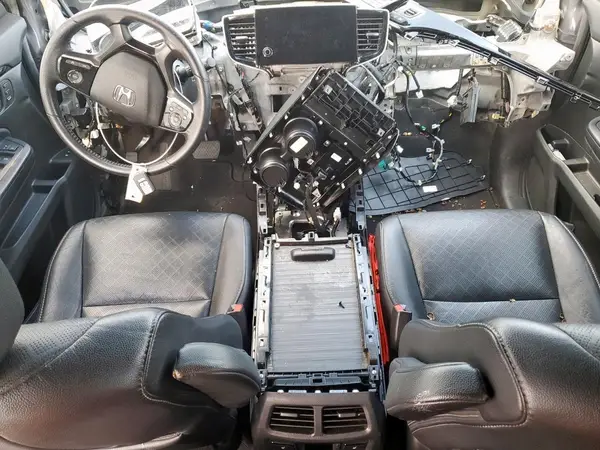 5FNYF7H92KB002155 2019 HONDA PASSPORT - Image 8