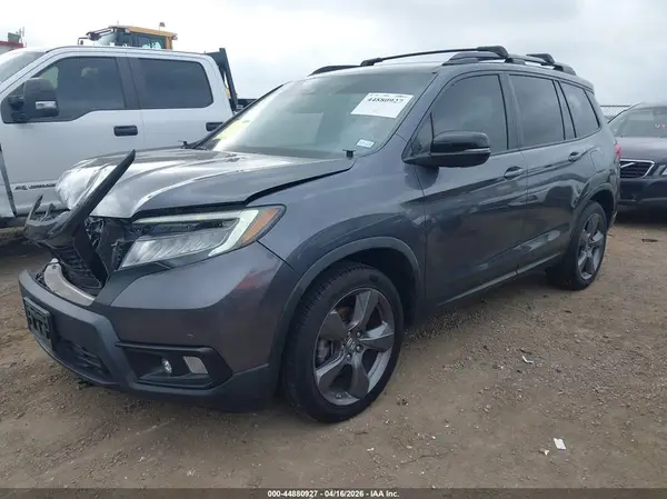 5FNYF7H93MB008033 2021 HONDA PASSPORT - Image 2