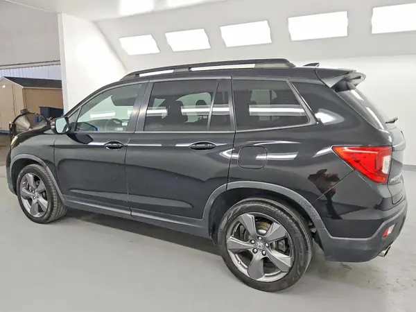 5FNYF7H94KB000939 2019 HONDA PASSPORT - Image 2