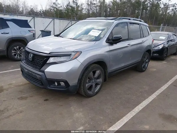 5FNYF7H95KB004174 2019 HONDA PASSPORT - Image 2
