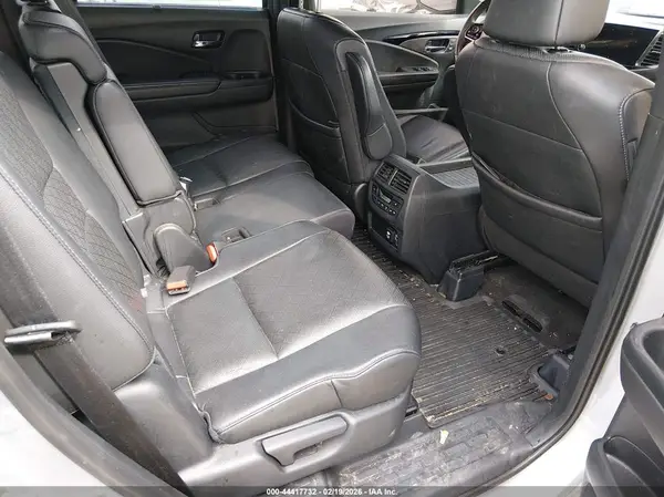 5FNYF7H95KB004174 2019 HONDA PASSPORT - Image 8