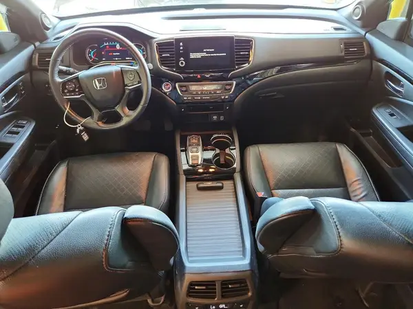 5FNYF7H97KB000403 2019 HONDA PASSPORT - Image 8