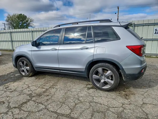 5FNYF7H97LB004534 2020 HONDA PASSPORT - Image 2