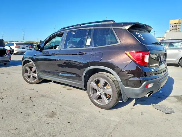 5FNYF7H97MB010383 2021 HONDA PASSPORT - Image 2