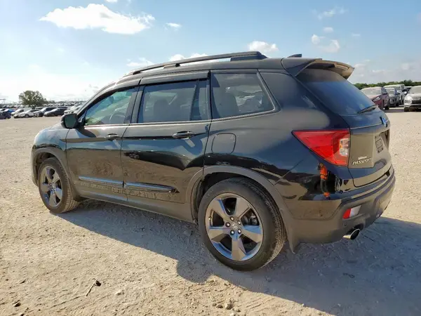 5FNYF7H98KB000040 2019 HONDA PASSPORT - Image 2