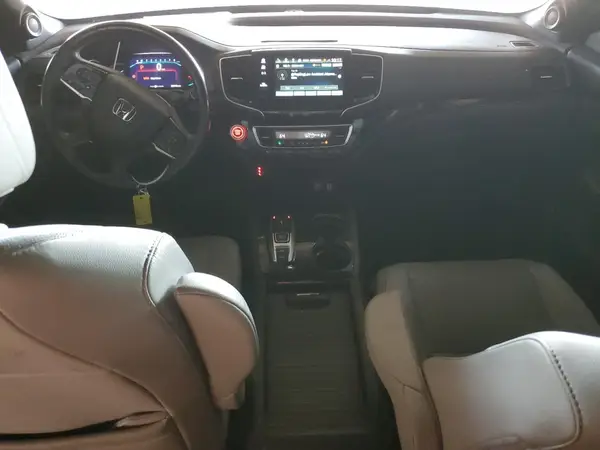 5FNYF7H98KB002659 2019 HONDA PASSPORT - Image 8