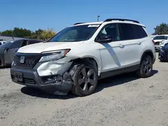 5FNYF7H98KB002757 2019 HONDA PASSPORT