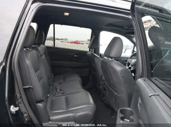 5FNYF7H98LB004283 2020 HONDA PASSPORT - Image 8