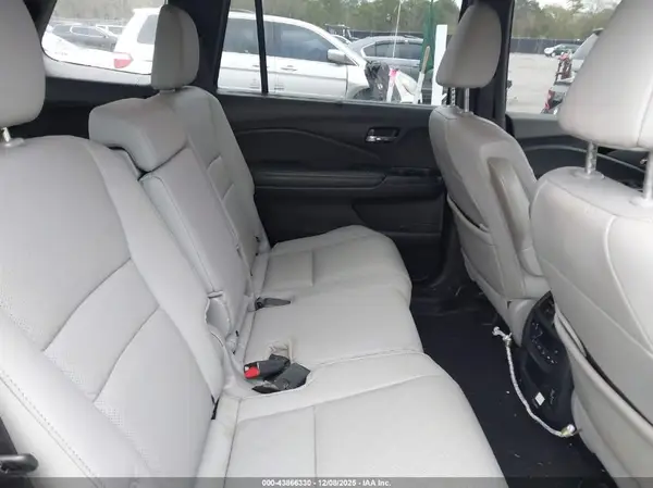 5FNYF7H98LB004655 2020 HONDA PASSPORT - Image 8