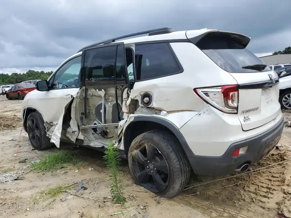 5FNYF8H00KB005305 2019 HONDA PASSPORT - Image 2